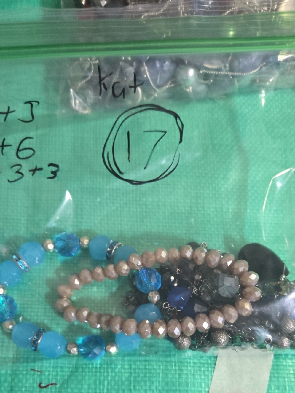 KATS BUNDLE Blue Beaded Women's Bracelet Set - Unbranded